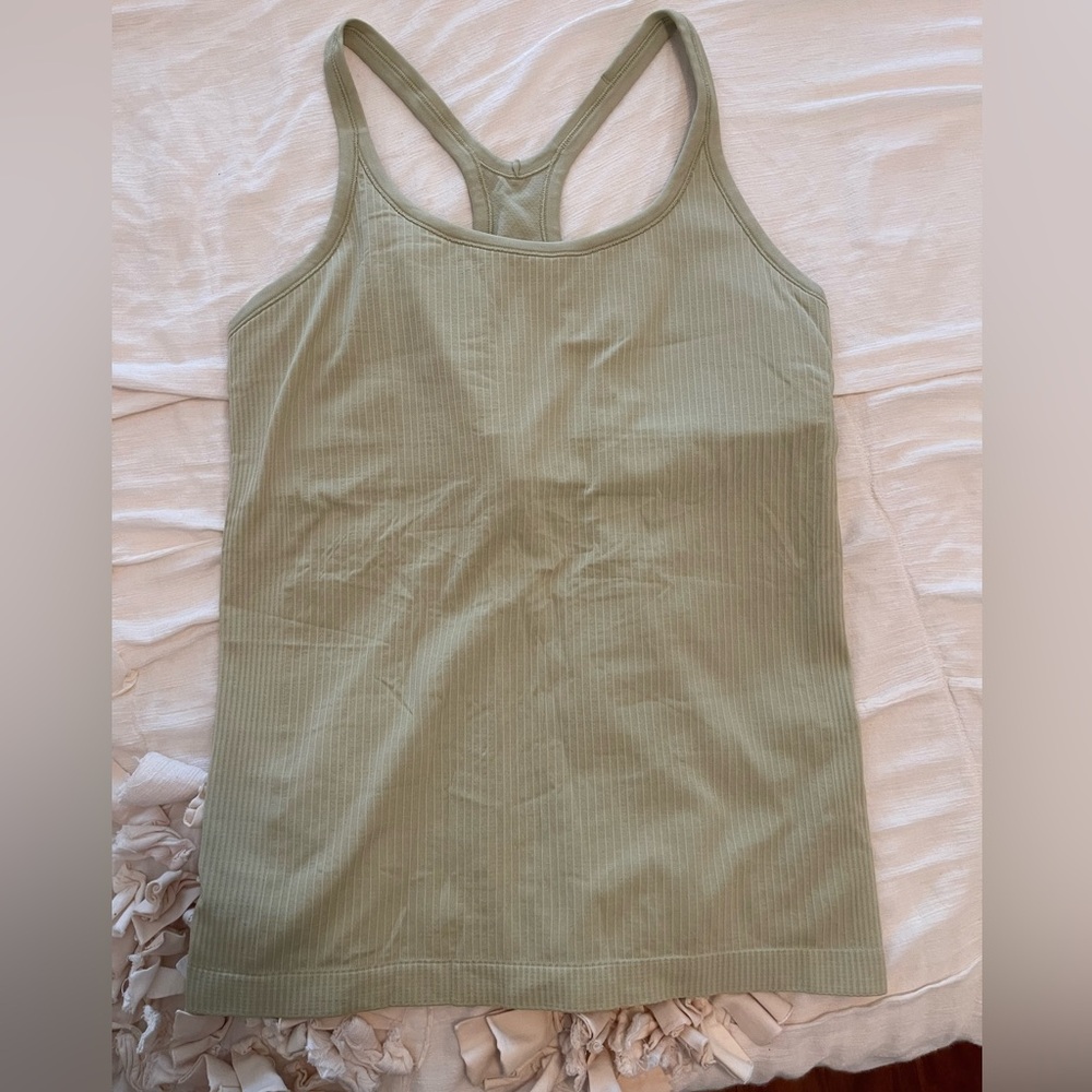 Lululemon tank